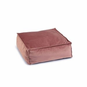 Designed by Lotte Katzenkissen Velveti – pink